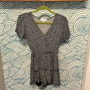 Floral Romper, size small